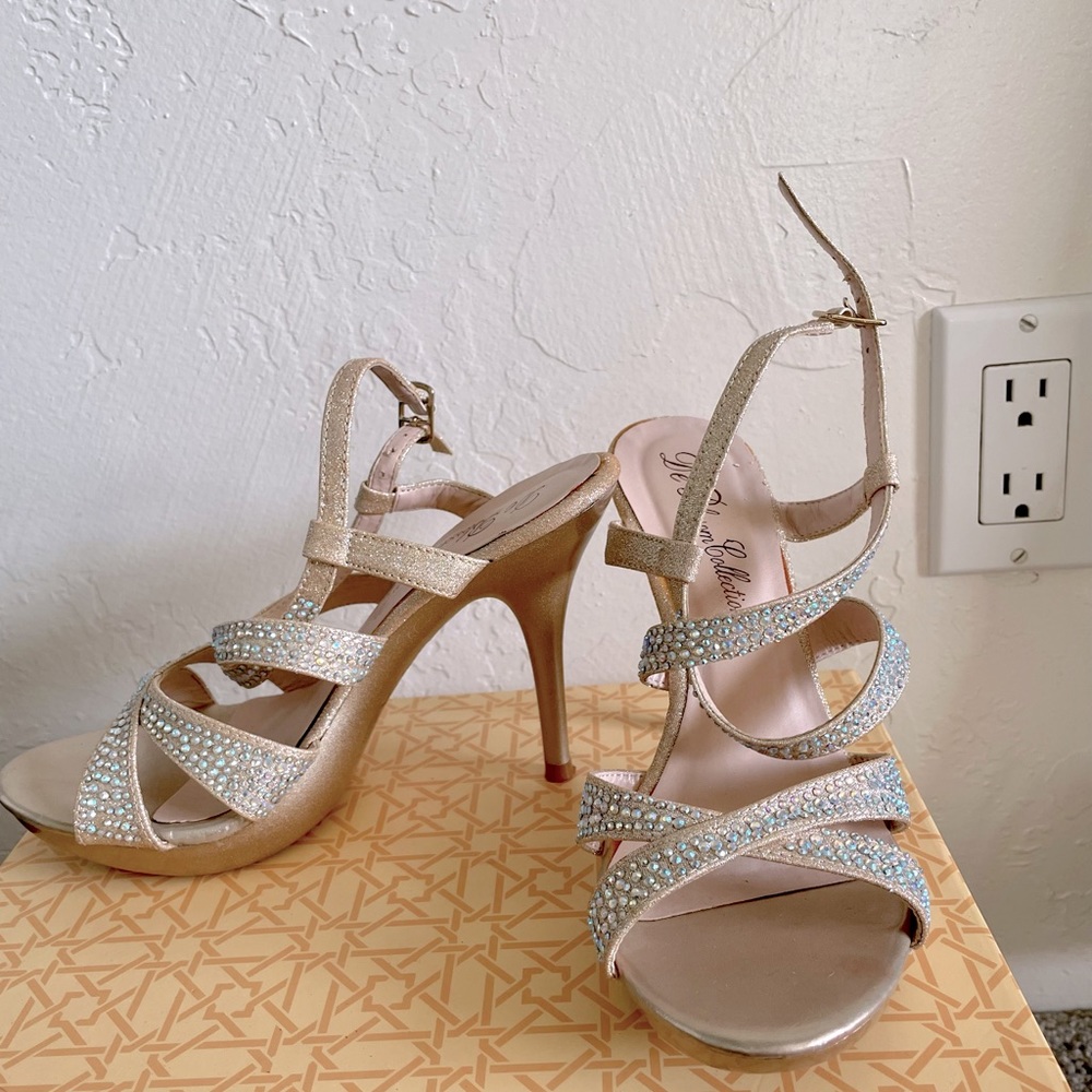 De blossom collection heels